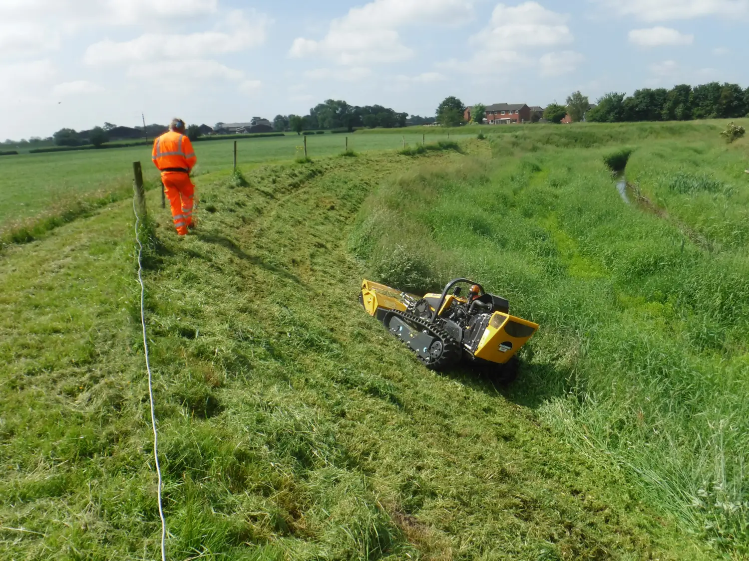 LFG-Grounds-Maintenance-&-Vegetation-Management-Grass-Cutting-001